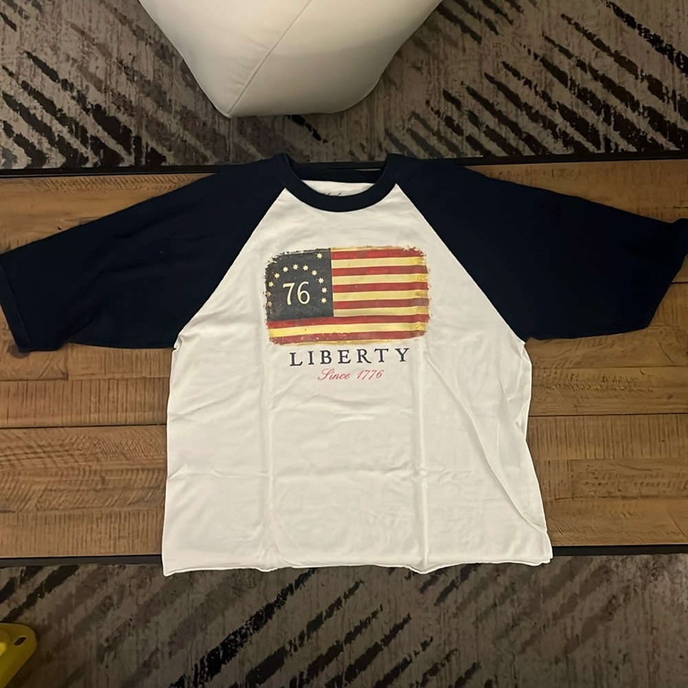 Colonial Williamsburg 3/4 sleeve T Shirt - Size XL